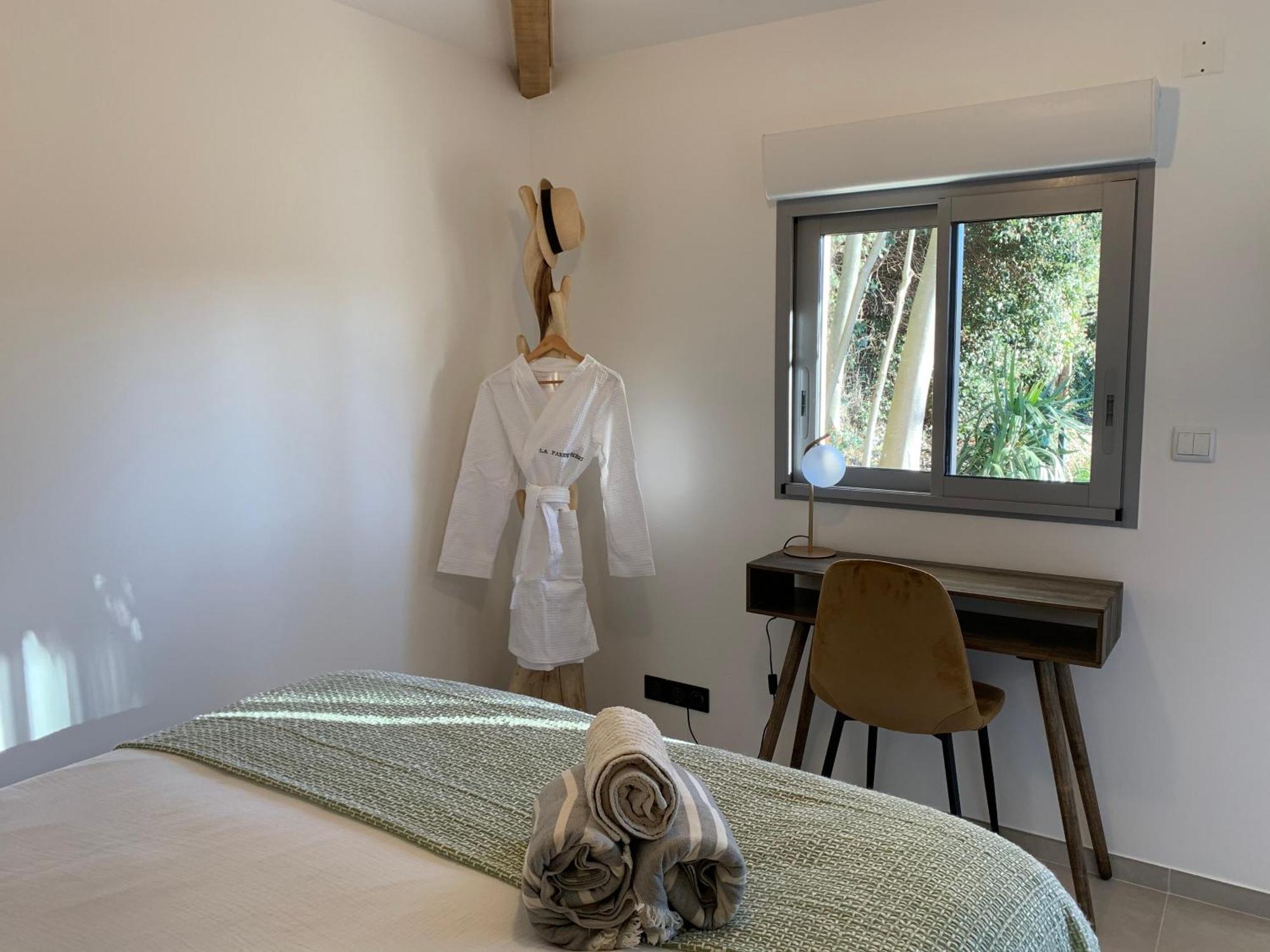 Hotel La Parenthese Saint Donat Aix-en-Provence Habitación foto